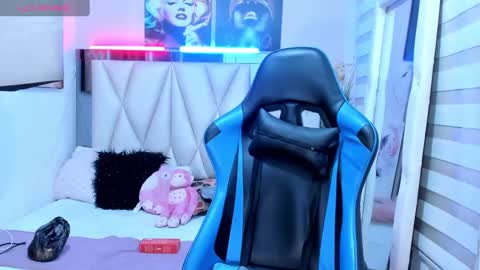 Snapshot of ale_noah_xxx chatting on February 1, 3:41 am ale_noah_xxx online show from February 1, 3:41 am