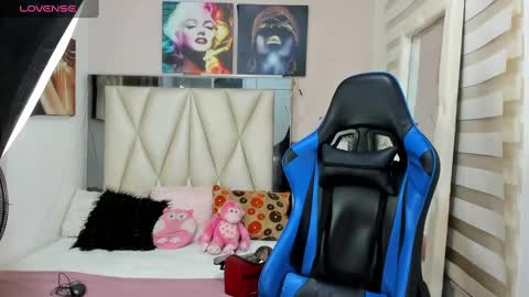 Snapshot of ale_noah_xxx chatting on February 14, 3:11 am ale_noah_xxx online show from February 14, 3:11 am