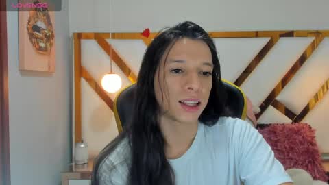 Snapshot of ale_noah_xxx chatting on February 28, 2:42 am ale_noah_xxx online show from February 28, 2:42 am