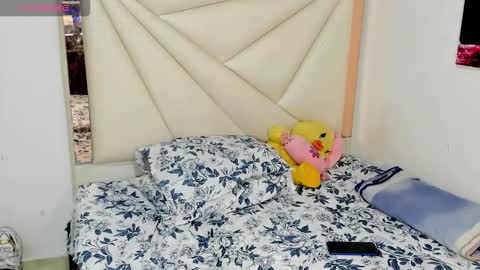 Snapshot of ale_noah_xxx chatting on February 25, 1:37 am ale_noah_xxx online show from February 25, 1:37 am