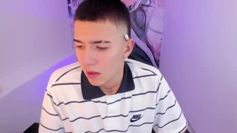 Aleck Boy online show from November 15, 7:32 pm