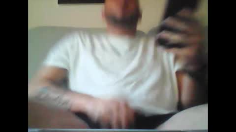 Snapshot of aleeexxxx4u chatting on October 21, 7:53 am aleeexxxx4u online show from October 21, 7:53 am