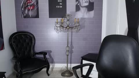 Snapshot of aleesha_cameron02 chatting on September 18, 7:38 pm Ale online show from September 18, 7:38 pm