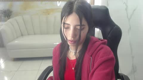 Snapshot of alehp_rose_s chatting on April 25, 1:41 pm Ale online show from April 25, 1:41 pm
