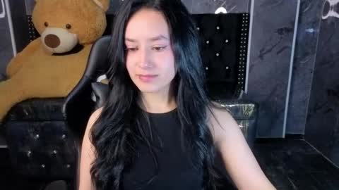 aleja online show from January 7, 7:49 pm