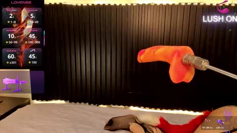 aleja__slav3 online show from November 13, 9:36 pm