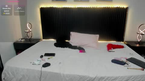 aleja__slav3 online show from February 5, 8:02 pm