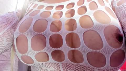 Snapshot of aleja_hill chatting on February 3, 6:22 am Aleja Hill online show from February 3, 6:22 am