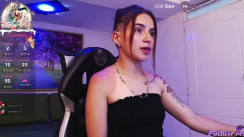 Snapshot of alejabeltran chatting on December 12, 8:43 pm Aleja online show from December 12, 8:43 pm