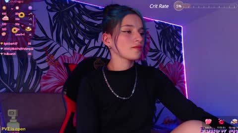 Snapshot of alejabeltran chatting on January 24, 4:28 pm Aleja online show from January 24, 4:28 pm