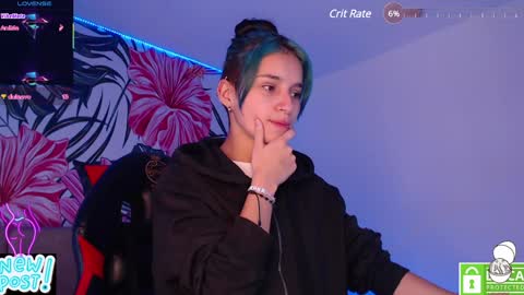 Snapshot of alejabeltran chatting on February 1, 1:09 pm Aleja online show from February 1, 1:09 pm