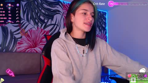 Snapshot of alejabeltran chatting on February 5, 1:22 pm Aleja online show from February 5, 1:22 pm