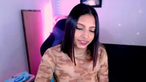 Aleja Harker  online show from October 17, 3:20 am