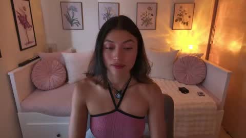 Snapshot of alejandhra chatting on May 15, 1:29 pm Alejandhra online show from May 15, 1:29 pm