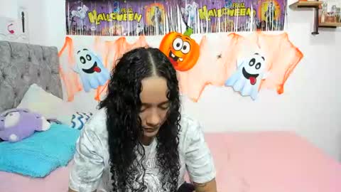 alejandra_evanss online show from October 26, 5:24 am