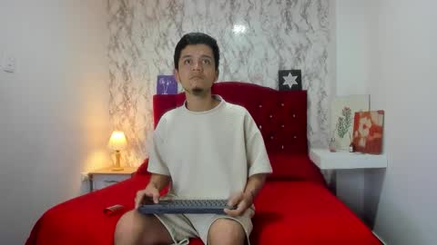 ALEJANDRA JAMES online show from April 2, 7:39 am