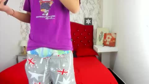 Snapshot of alejandra_james chatting on April 17, 11:13 am ALEJANDRA JAMES online show from April 17, 11:13 am