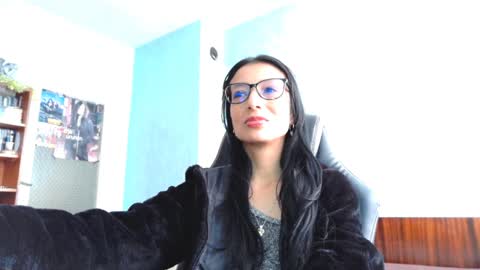 Snapshot of alejandracherry_ chatting on December 16, 11:44 am Alejandra online show from December 16, 11:44 am