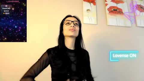 Snapshot of alejandracherry_ chatting on February 5, 7:29 am Alejandra online show from February 5, 7:29 am