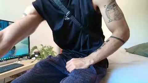 Alejandro Hernndez online show from July 11, 12:19 pm