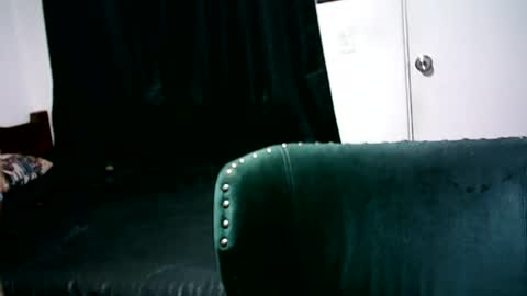 alejandrojarafara915 online show from August 2, 6:28 pm