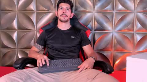 Alejo  online show from February 16, 7:49 pm