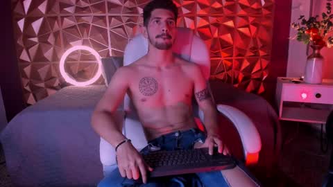 Alejo  online show from March 12, 6:18 am