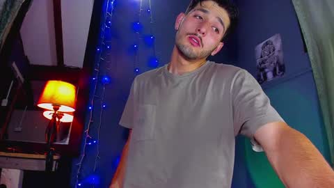 alejo_323__ online show from January 22, 2:59 am