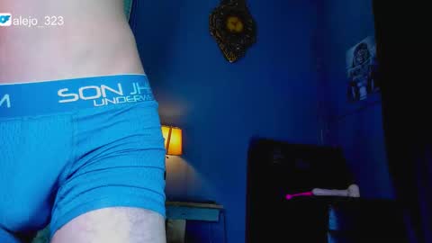 alejo_323__ online show from March 18, 2:26 am