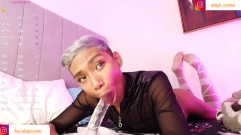 alejo_cute online show from December 29, 11:18 pm