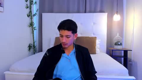 alejo_exotic online show from July 20, 1:24 pm