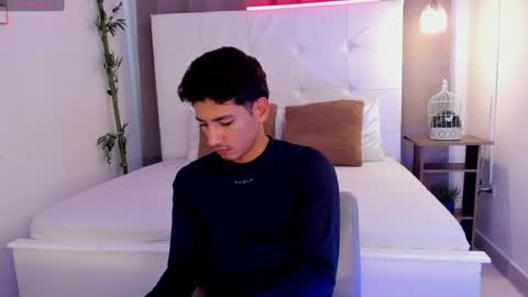 alejo_exotic online show from July 29, 12:14 pm