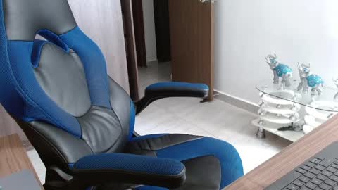 David online show from April 3, 3:21 pm