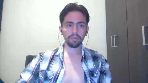 alejo_shy online show from December 12, 11:47 pm