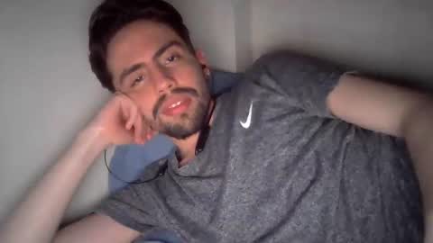 alejo_shy online show from December 14, 6:24 am