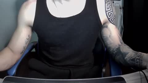 alejoduarte16 online show from February 24, 5:11 pm