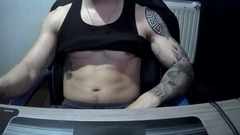 alejoduarte16 online show from April 23, 4:09 pm