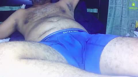 Snapshot of alejohot29 chatting on December 21, 10:51 pm alejohot29 online show from December 21, 10:51 pm