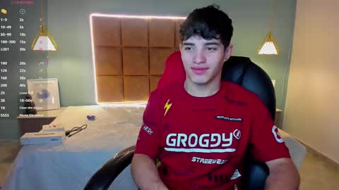 ALejoo Saenz online show from September 26, 4:38 am