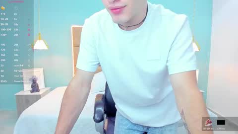 ALejoo Saenz online show from October 22, 1:28 am