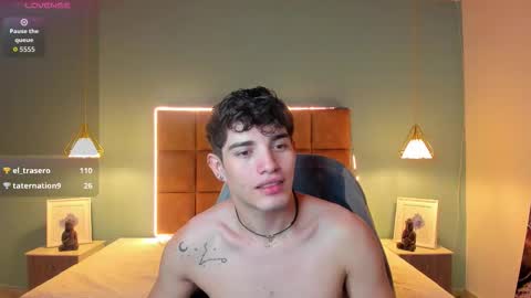 ALejoo Saenz online show from October 31, 1:39 am