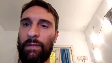 Snapshot of alekessler chatting on March 4, 1:55 am alekessler online show from March 4, 1:55 am