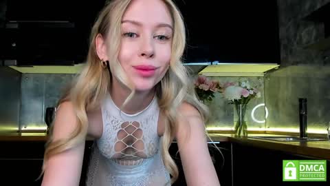 Snapshot of aleksa_cutie chatting on January 18, 1:40 pm Next stream - 2 dec - online show from January 18, 1:40 pm