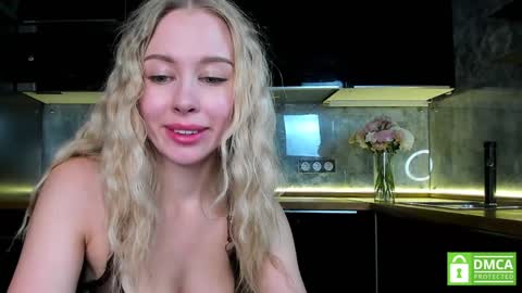 Snapshot of aleksa_cutie chatting on January 19, 12:06 pm Next stream - 2 dec - online show from January 19, 12:06 pm