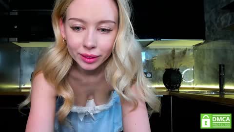 Snapshot of aleksa_cutie chatting on January 25, 3:30 pm Next stream - 2 dec - online show from January 25, 3:30 pm
