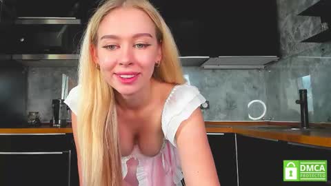 Snapshot of aleksa_cutie chatting on September 14, 9:30 am Next stream - 2 dec - online show from September 14, 9:30 am