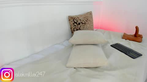 Snapshot of aleksandra_miller chatting on February 26, 3:19 pm Aleksandra online show from February 26, 3:19 pm