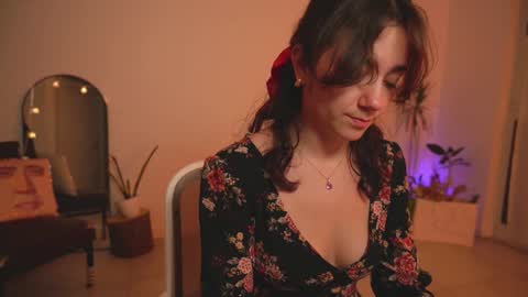 Snapshot of alemaniababe chatting on February 7, 12:09 am Ale online show from February 7, 12:09 am
