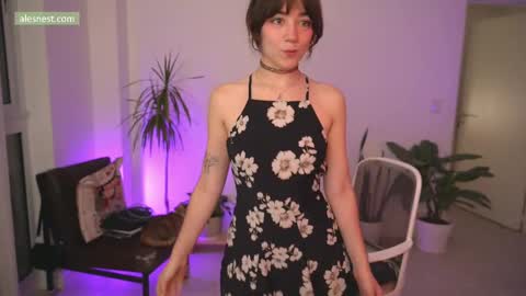 Snapshot of alemaniababe chatting on October 19, 12:00 am Ale online show from October 19, 12:00 am