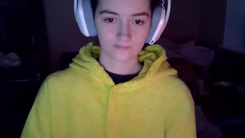 Snapshot of alena_0707 chatting on January 13, 2:00 pm alena_0707 online show from January 13, 2:00 pm